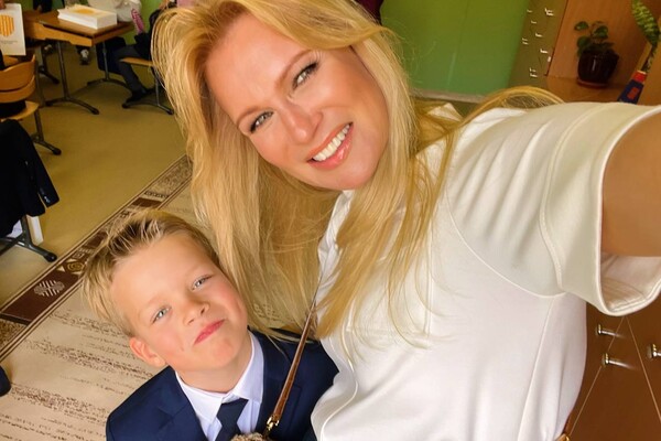 Вуайерист бейнелеріндегі жалаңаш қыздар