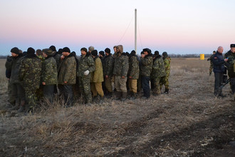 Обмен пленными между военными ДНР, ЛНР и украинскими силовиками под Луганском, 2015 год