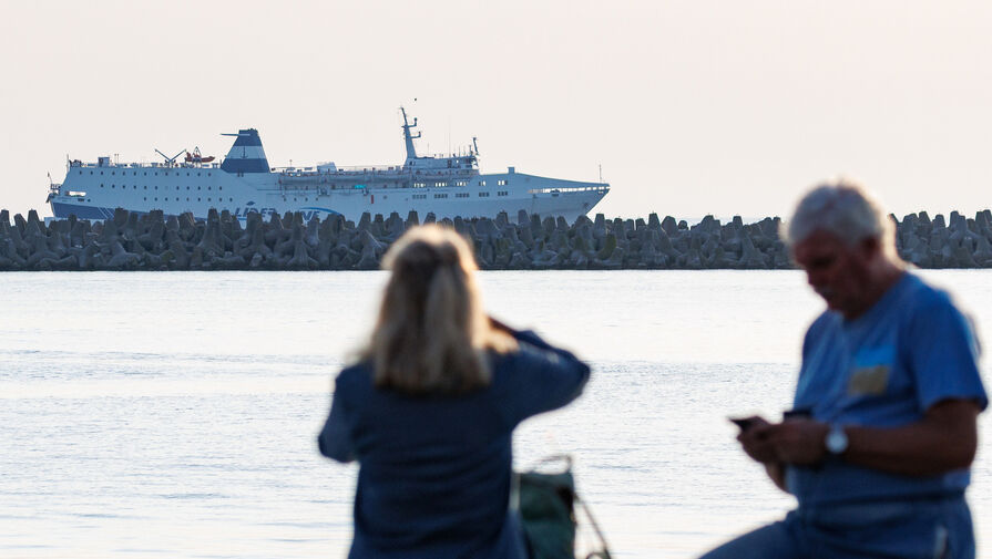 Россиян возвращают в Трабзон: первый за 14 лет паром из Турции не смог зайти в порт Сочи