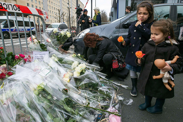 Марш в&nbsp;память о&nbsp;жертвах терактов в&nbsp;Париже