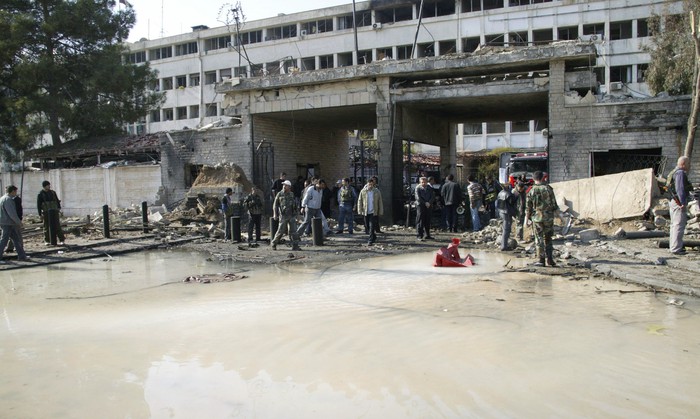 Двойной теракт совершен в&nbsp;пятницу днем в&nbsp;столице Сирии Дамаске, где уже много месяцев продолжается противостояние между&nbsp;силами президента Башара Асада и оппозицией
