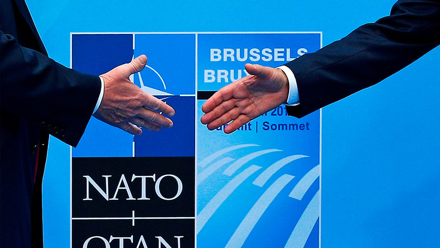 Во французском парламенте предложили начать выход из НАТО