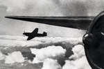 Истребители Як-9 во время штурма Сапун-горы в ходе Великой Отечественной войны, май 1944 года
