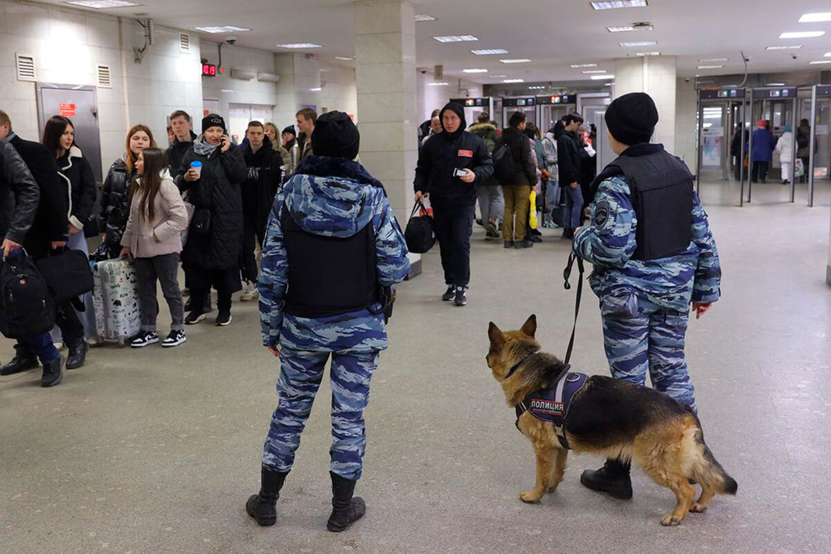 В Москве усилены меры безопасности в метро - Газета.Ru | Новости