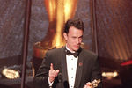 Том Хэнкс получает «Оскар» за лучшую мужскую роль в фильме »«Филадельфия», 1994 год