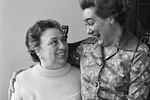 Галина Брежнева со своей матерью Викторией Петровной