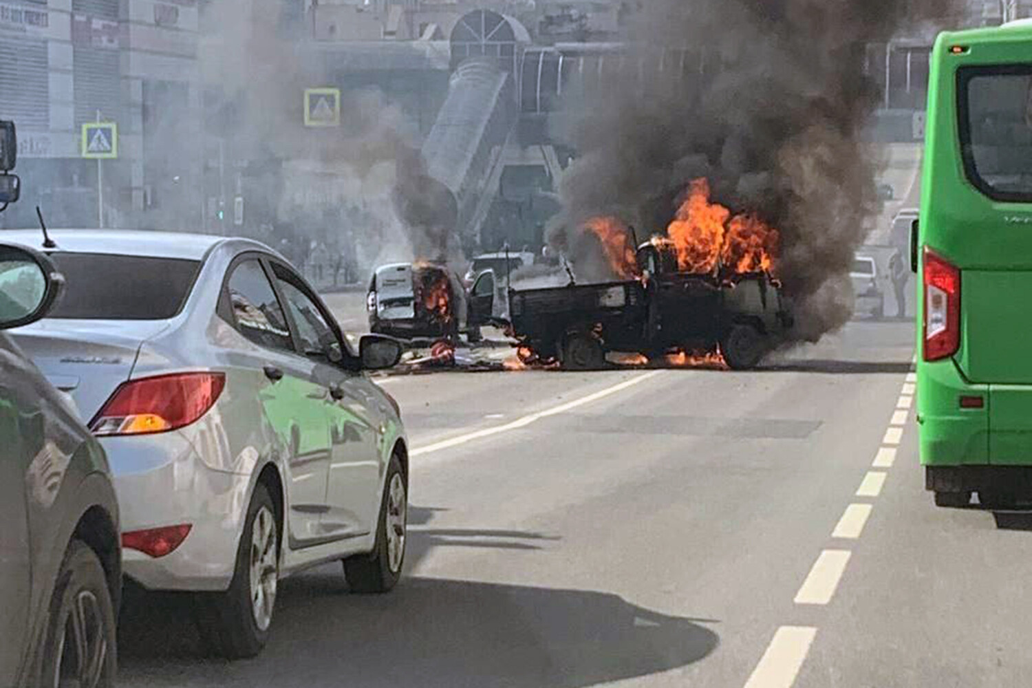 В центре Курска произошел взрыв автомобиля после столкновения - Газета.Ru |  Новости