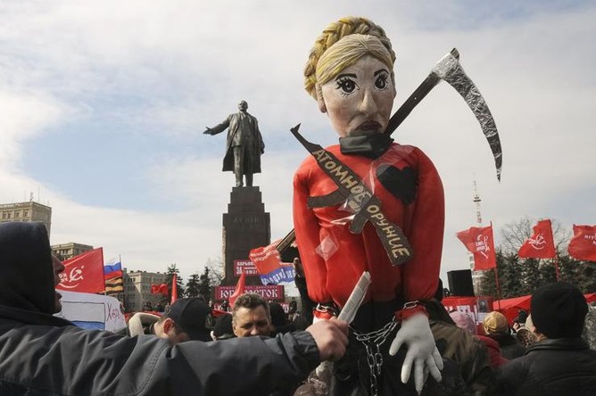 Добкин просит Тимошенко защитить «Беркут»