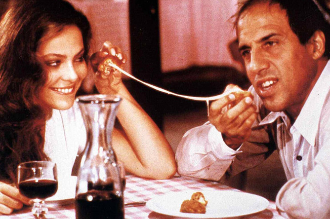 Орнелла Мути и Адриано Челентано в фильме «Безумно влюбленный» (1981)