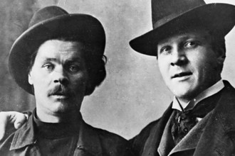 Писатель Алексей Максимович Горький (слева) и певец Федор Иванович Шаляпин (справа), 1903 год