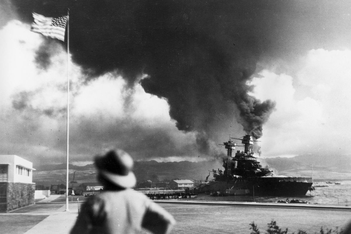 Во время нападения Японии на Перл-Харбор, 7 декабря 1941 года