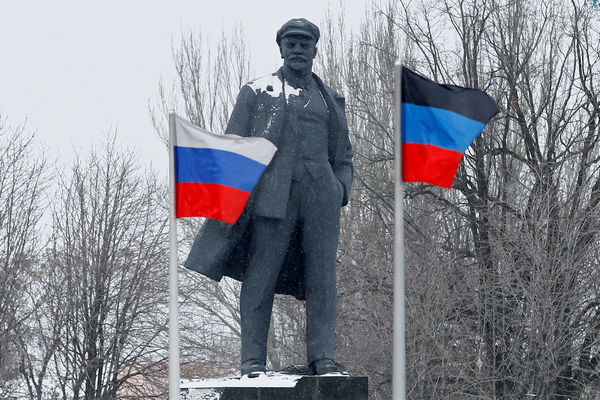 La Duma estatal le pide a Putin que reconozca la DPR y la LPR. La Rada Suprema está en contra - Gazeta.ru