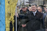 Президент Украины Петр Порошенко на Михайловской площади в Киеве