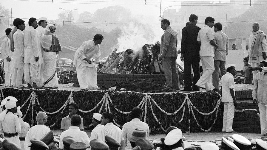 Церемония кремации премьер-министра Индии Индиры Ганди, 11&nbsp;марта 1984