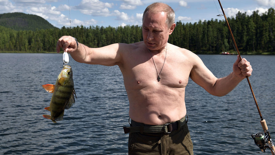 Президент России Владимир Путин на отдыхе в Республике Тыва, август 2017 года