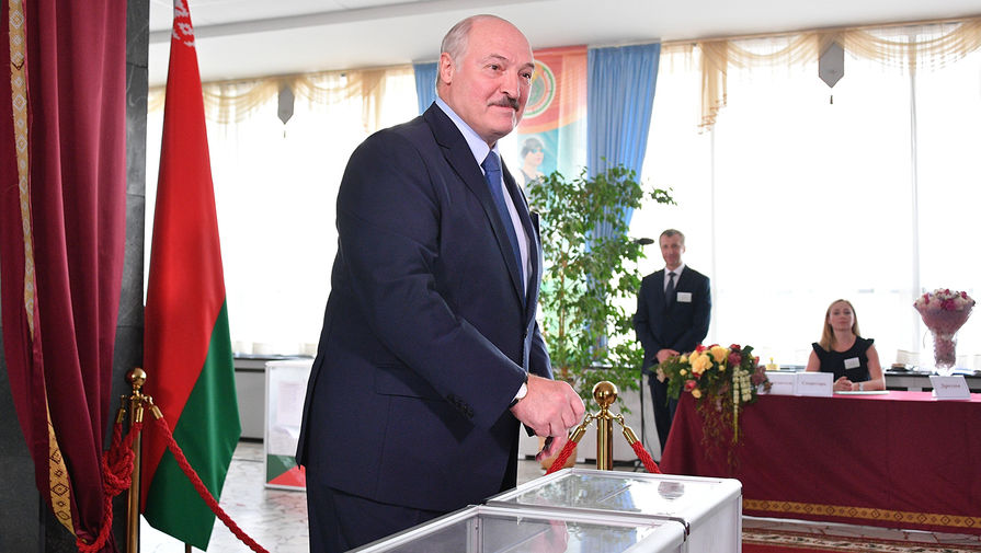 Требовал пересчета: Лукашенко уволил второго белорусского посла