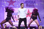 Певец Лиам Пейн выступает на открытии фестиваля Jingle Ball. Нью-Йорк, США. 10 октября 2017 года.