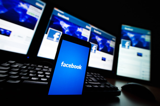 Facebook тестирует систему платных сообщений другим пользователям