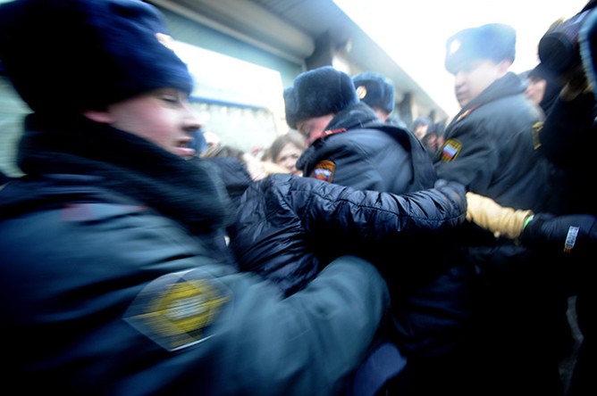 Меньше всего доверяют полиции в Москве и Чечне 