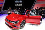 Концепткар Volkswagen New Midsize Coupe (NMC) на Пекинском автосалоне