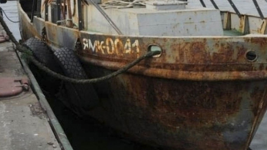 Богатый улов: в Крыму задержали украинское судно