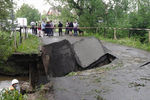 На месте обрушения автомобильного моста в Новой Москве, 10 июня 2020 года