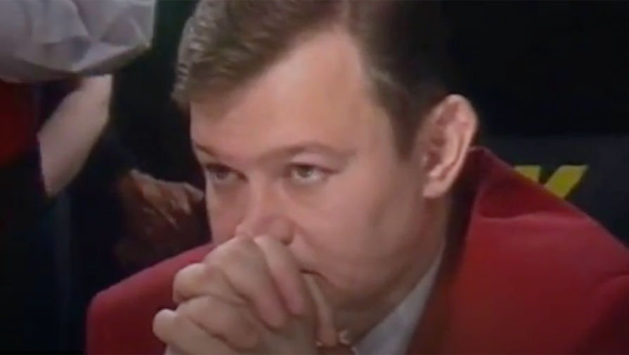 Михаил Смирнов во время съемок передачи &laquo;Что? Где? Когда?&raquo;, 1995 год (кадр из&nbsp;видео)
