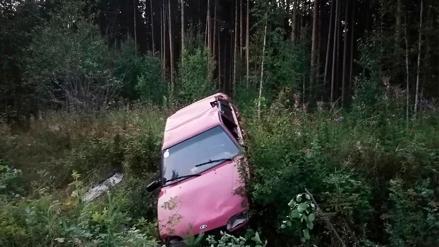 В Свердловской области водитель попал в смертельное ДТП по дороге на кладбище