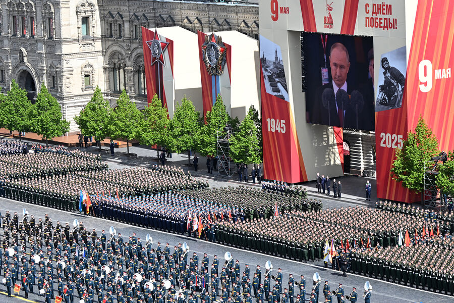 Военнослужащие парадных расчетов на&nbsp;Красной площади в&nbsp;Москве на&nbsp;военном параде, посвященном 80-летию Победы в&nbsp;Великой Отечественной войне, 09&nbsp;мая 2025&nbsp;года
