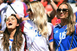 Болельщицы сборной Исландии во время матча группового этапа чемпионата мира по футболу между сборными Аргентины и Исландии