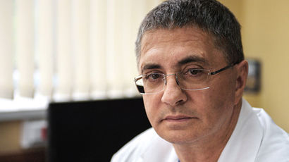 "Heç peyvənd də virusu dayandırmayacaq" - Məşhur həkim