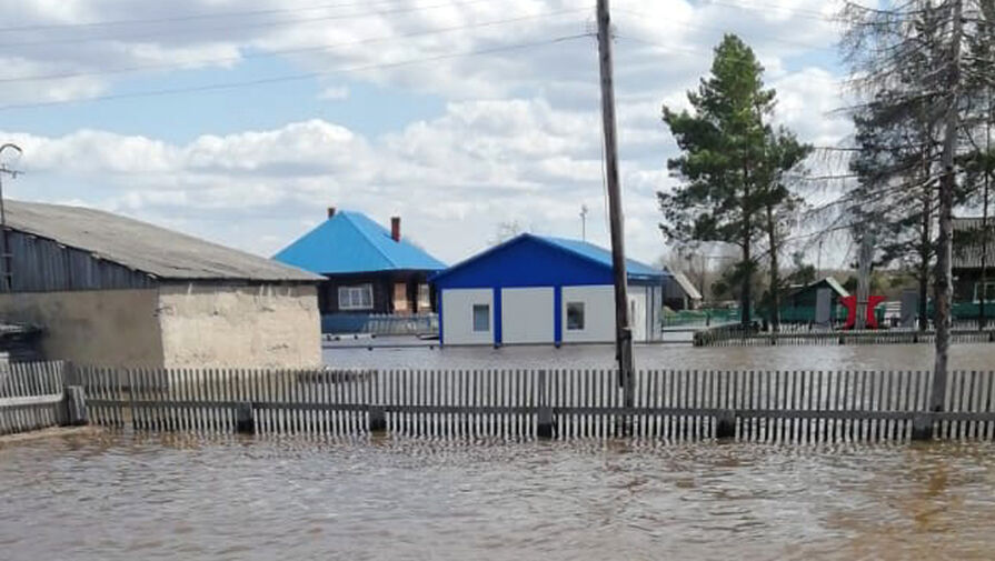 В Омской области эвакуируют детей и женщин из-за паводка