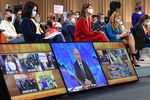 Журналисты во время большой пресс-конференции Владимира Путина, 17 декабря 2020 года
