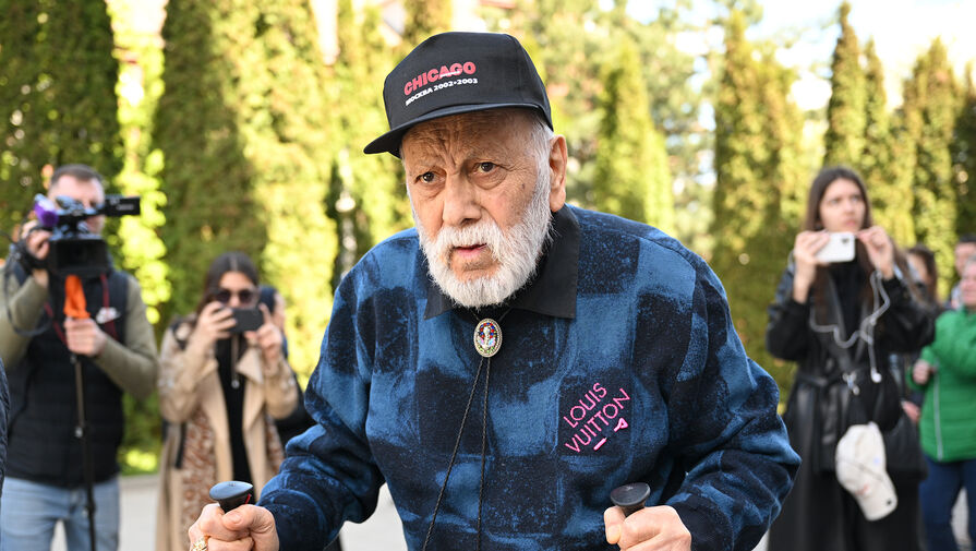 Бедрос Киркоров осудил сына Вячеслава Зайцева за плохое отношение к модельеру при жизни