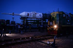 Вывоз ракеты-носителя «Союз-ФГ» с транспортным пилотируемым кораблем «Союз МС-02» для размещения в пусковую установку на стартовой площадке космодрома Байконур
