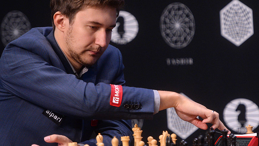 Сергей Карякин принимает участие в четырнадцатом раунде турнира претендентов на титул чемпиона мира по шахматам в Москве, 2016 год