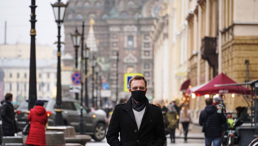 В Петербурге за сутки выявили максимальное число заряженных COVID-19 с начала пандемии