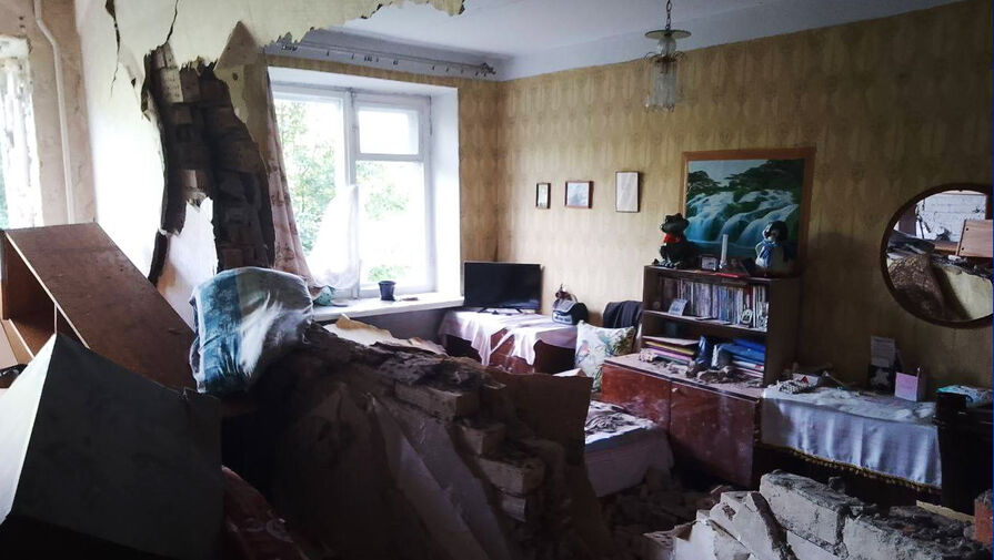 В Псковской области в многоквартирном доме прогремел взрыв