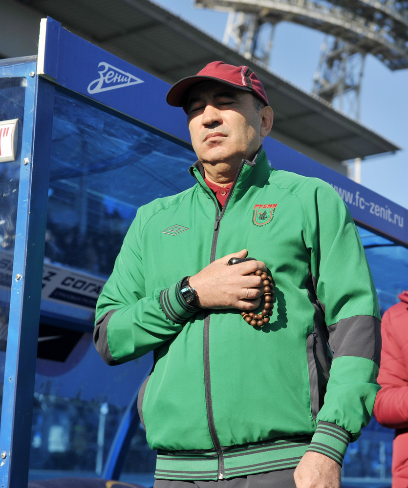 Главный тренер «Рубина» Курбан Бердыев