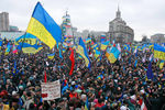 Оппозиция требует отставки президента Виктора Януковича и правительства