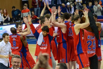 Армейцы празднуют выход в Финал четырех Евролиги