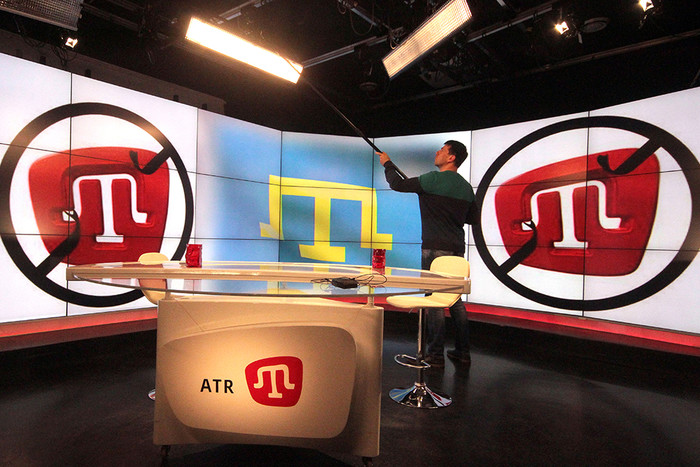 В студии крымско-татарского телеканала ATR, прекратившего вещание в апреле