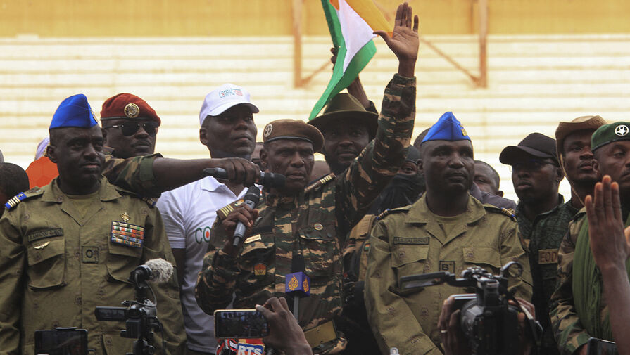 США ведут переговоры о выводе войск с нигерийским Национальным советом спасения родины