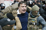 Бывший президент Грузии и бывший губернатор Одесской области Украины Михаил Саакашвили во время задержания в Киеве, 5 декабря 2017 года