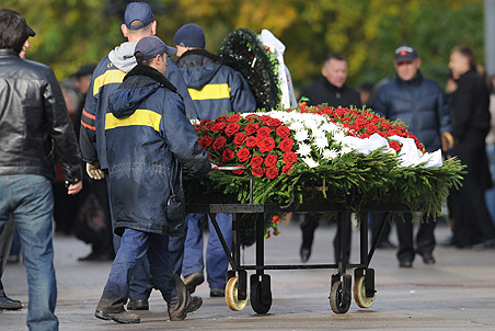 В России могут ввести законодательные нормы похоронной этики