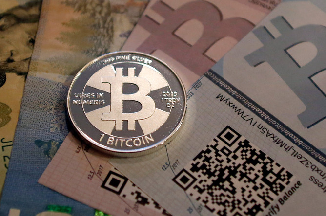 Физическое воплощение криптовалюты Bitcoin, созданное энтузиастами в США