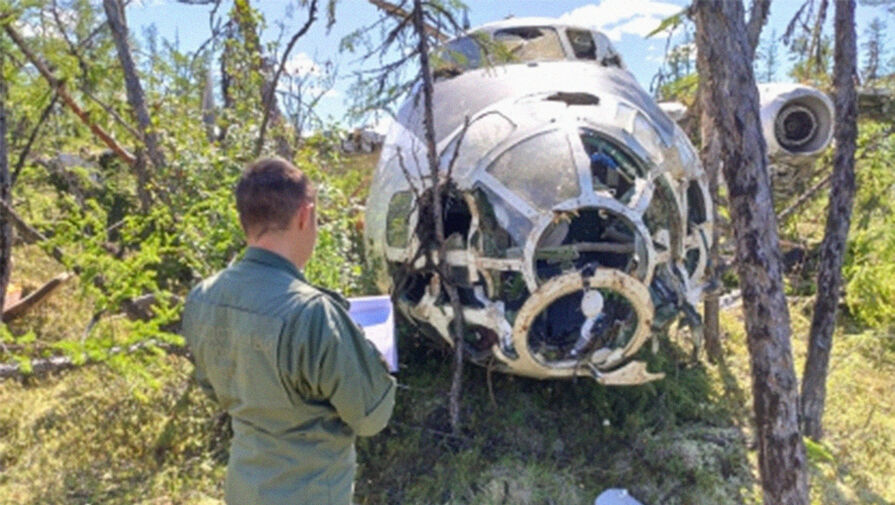 СК опубликовал видео с места падения самолета АН-30 в Якутии