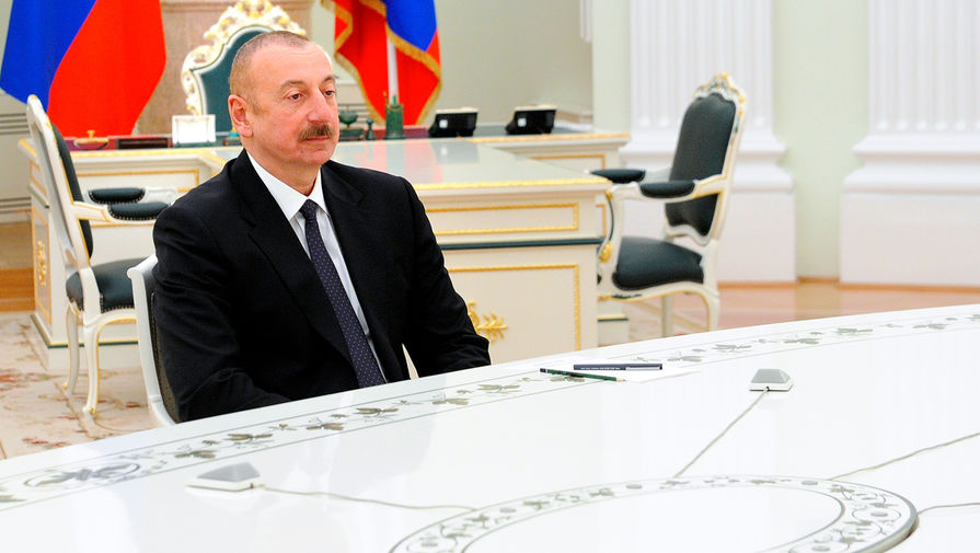 Президент Азербайджана Ильхам Алиев во время трехсторонних переговоров по&nbsp;поводу ситуации в&nbsp;Нагорном Карабахе, 11 января 2021 года
