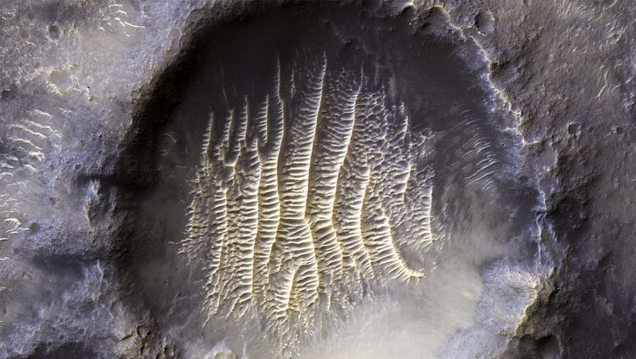 Ученые выяснили, что гигантский астероид оставил на Марсе 2 млрд кратеров