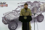 Глава Чеченской Республики Рамзан Кадыров во время презентации военных багги на Аргунском заводе «Чеченавто»